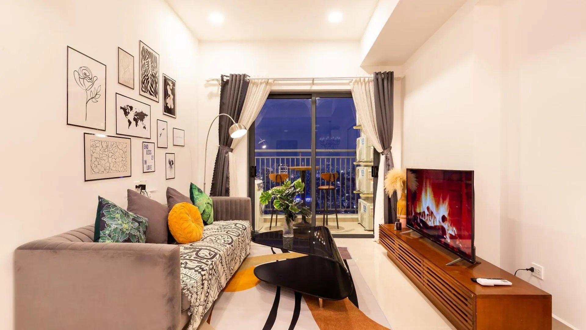 Ancorner -Soho Apartment - Bui Vien 5Mins Ho Chi Minh City